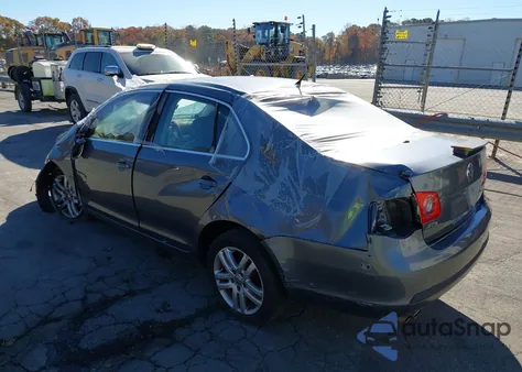 2007 Volkswagen Jetta Wolfsburg Edition из США, поврежденный, VIN 3VWEF71K67M183678